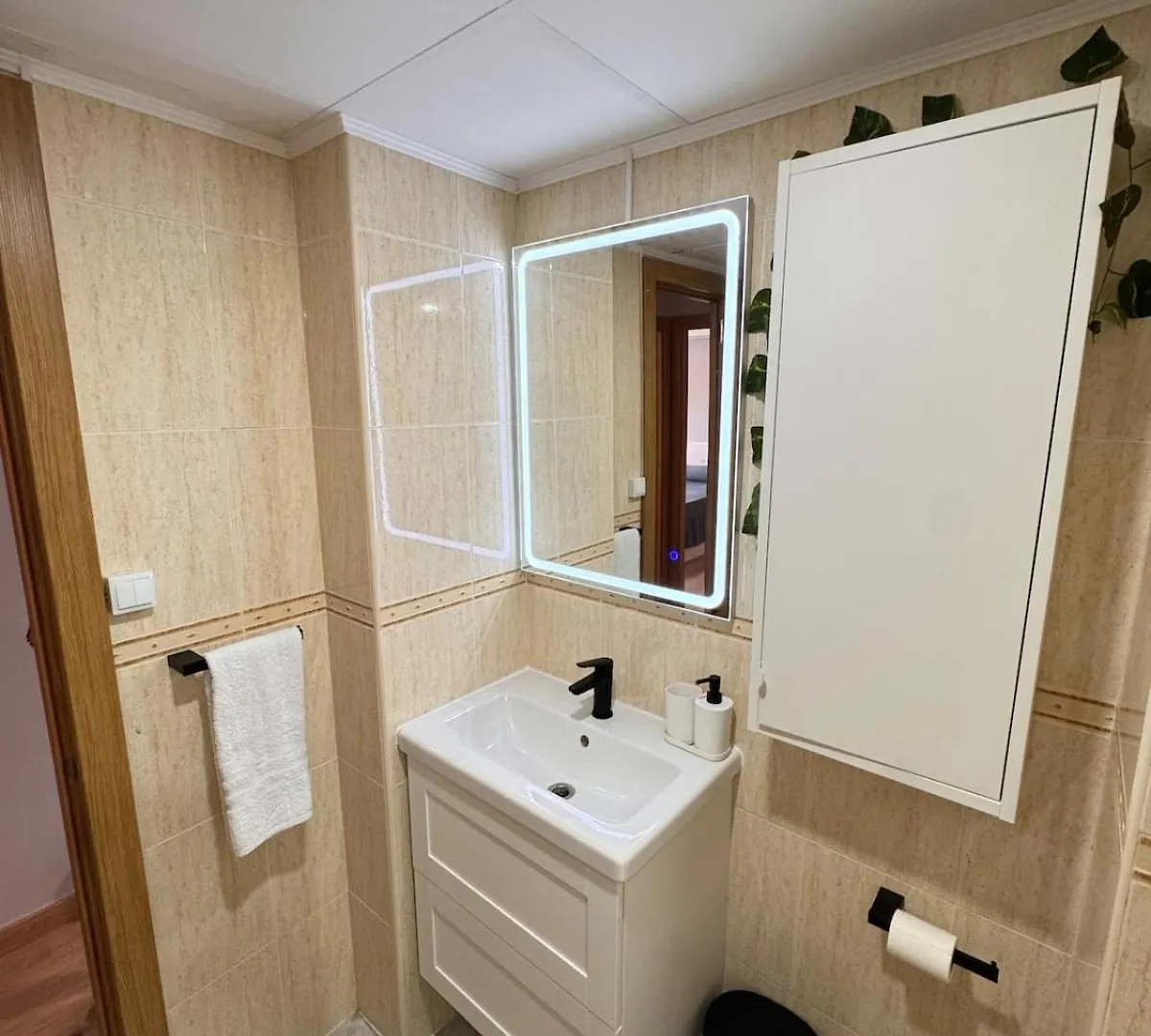 Nice Apartment 150 Meters From The Beach ベナルマデナ